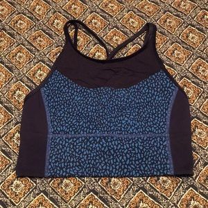 Lululemon crop top/bra size 6